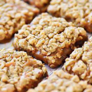 Oatmeal Carmelitas