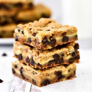 Cheesecake Chocolate Chip Cookie Bars
