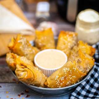 Cheeseburger Egg Rolls Recipe