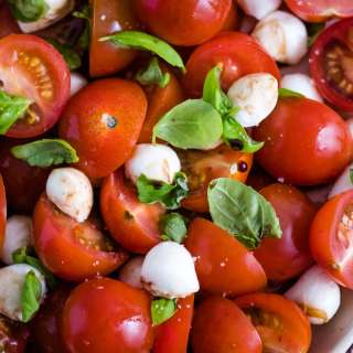 Caprese Salad with Cherry Tomatoes Recipe