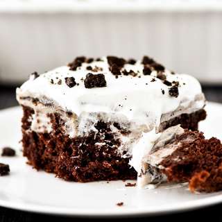 Oreo Pudding Poke Cake