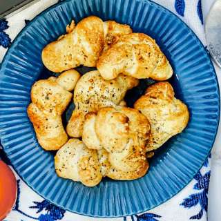 Air Fryer Garlic Knot Recipe