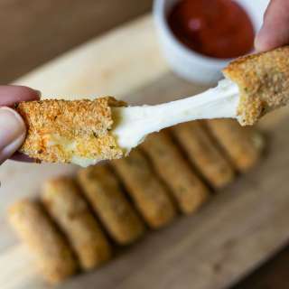 Air Fryer Mozzarella Sticks Recipe