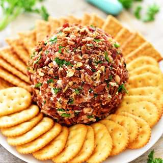 Bacon Ranch Cheese Ball