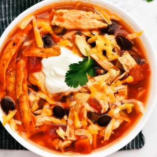 Slow Cooker Chicken Tortilla Soup