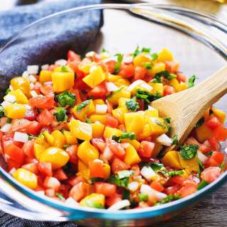 Chunky Peach Salsa