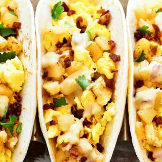 Bacon and Queso Breakfast Tacos