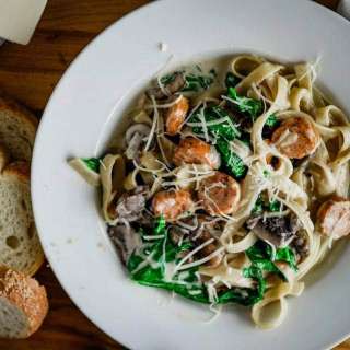 Instant Pot Fettuccine Alfredo with Sausage