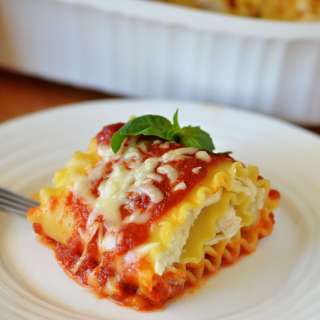 Margherita Chicken Lasagna Rolls