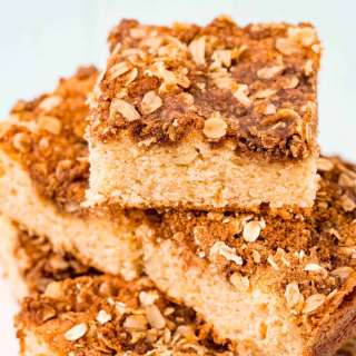 Oatmeal Sour Cream Coffee Cake