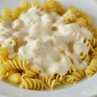 Creamy Garlic Alfredo Sauce