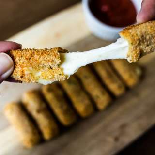 Air Fryer Mozzarella Sticks Recipe
