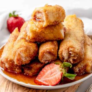Peanut Butter & Jelly French Toast Roll Ups