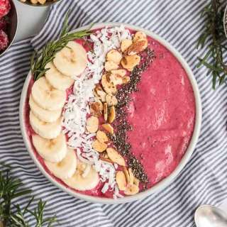 Cranberry Smoothie Bowl