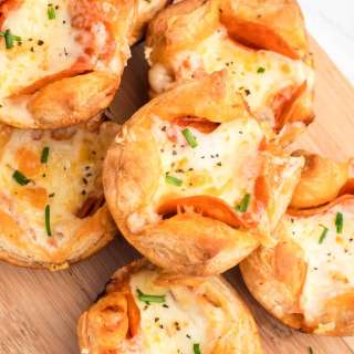 Pepperoni Pizza Puffs