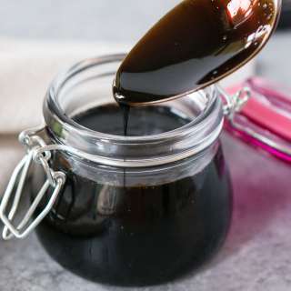 Balsamic Glaze Recipe (Balsamic Reduction)