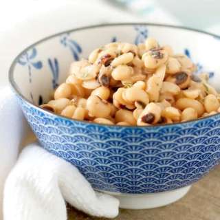 How to Cook Canned Black Eyed Peas