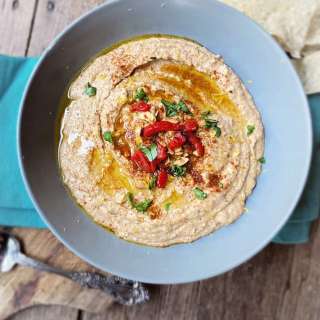 Spicy Black Eyed Pea Hummus