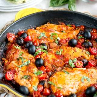 One Skillet Chicken Puttanesca