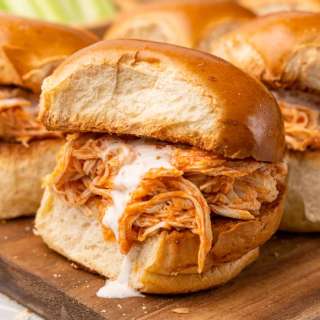 Slow Cooker Buffalo Chicken Sliders