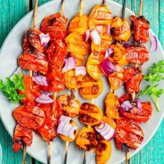 How to Cut Tomatoes for Kabobs