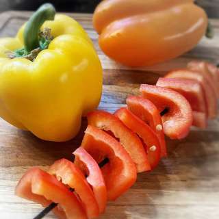 How to Cut Peppers for Kabobs