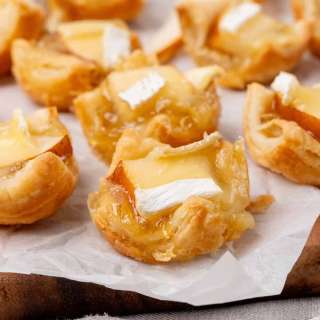 Pear Caramelized Onion and Brie Bites