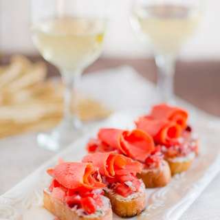 Smoked Salmon Crostini and Wine Pairing