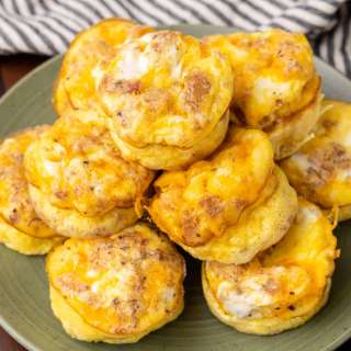 Cheesy Bacon & Egg Muffins