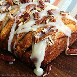 Apple Cinnamon Pull Apart Bread