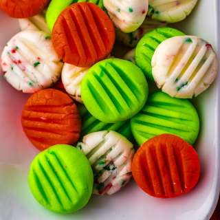 Christmas Cream Cheese Mints