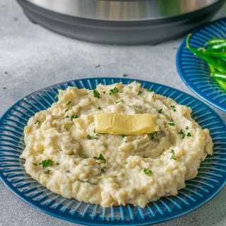 Instant Pot Garlic Mashed Potatoes
