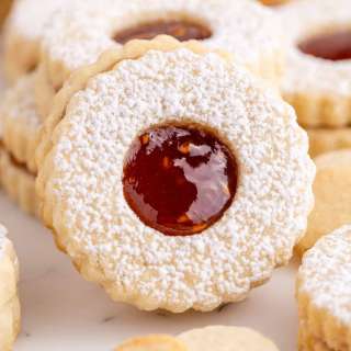 Linzer Cookies