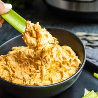 Instant Pot Buffalo Chicken Dip