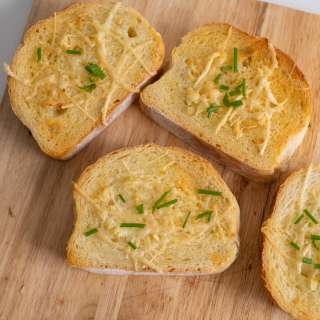 Air Fryer Garlic Bread