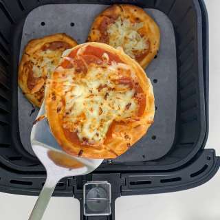 Air Fryer Mini Pizza Recipe