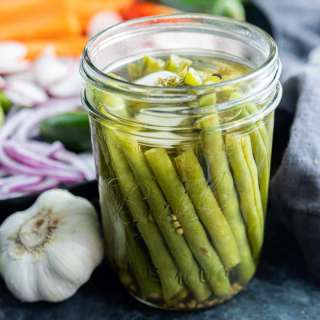 Pickled Green Beans {Dilly Beans}