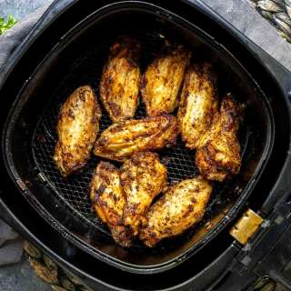 Frozen Chicken Wings in Air Fryer