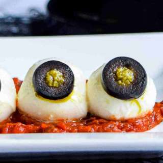 Easy Halloween Recipe - Mozzarella Eyeballs