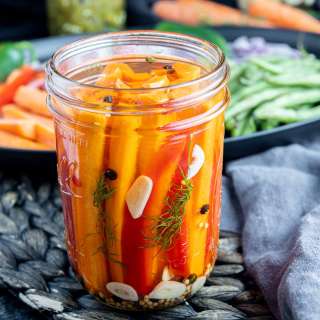 Quick Pickled Carrots