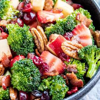 Broccoli Spinach Salad with Mango Chutney Dressing