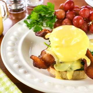 Eggs Florentine with Bacon