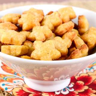 Homemade Cheese Crackers