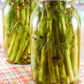 Quick Refrigerator Spicy Asparagus Spears