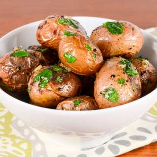 Garlicky Roasted Baby Red Potatoes