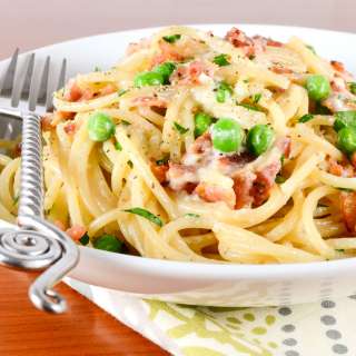 Pasta Carbonara with Bacon and Peas