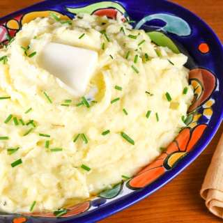Garlic Cream Cheese Mashed Potatoes
