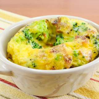 Mini Baked Frittata with Broccoli, Bacon, and Sharp Cheddar