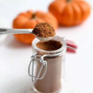 Pumpkin Pie Spice (Easy Mix for Baking!)