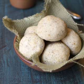 Paleo Dinner Rolls (Vegan)